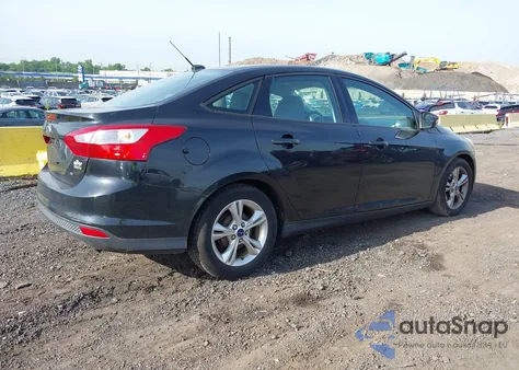 2014 Ford Focus Se z USA, uszkodzony, nr VIN 1FADP3F25EL304461